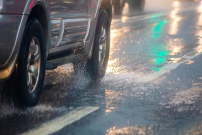 Rijden in zware regen: Keep it cool!